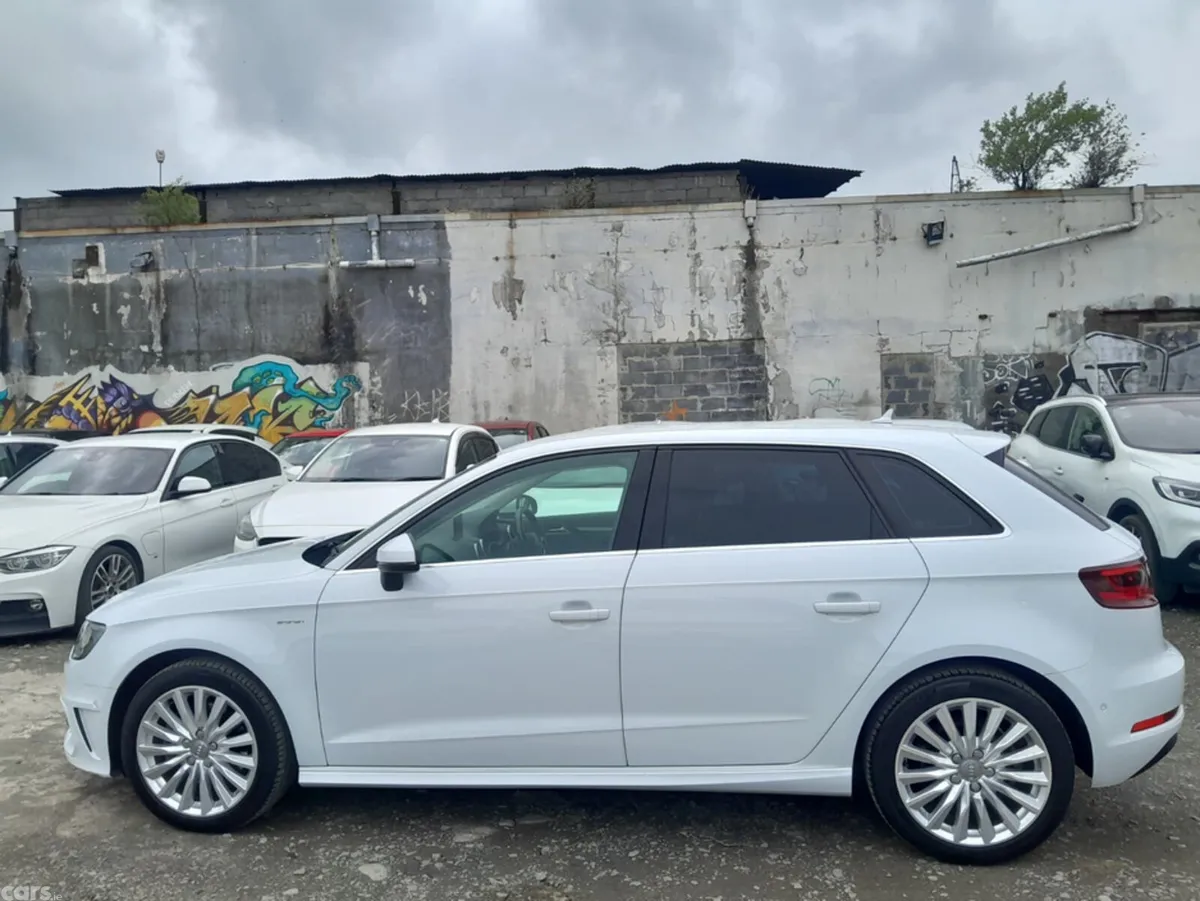 Audi A3 Hatchback, Petrol Plug-in Hybrid, 2016, White