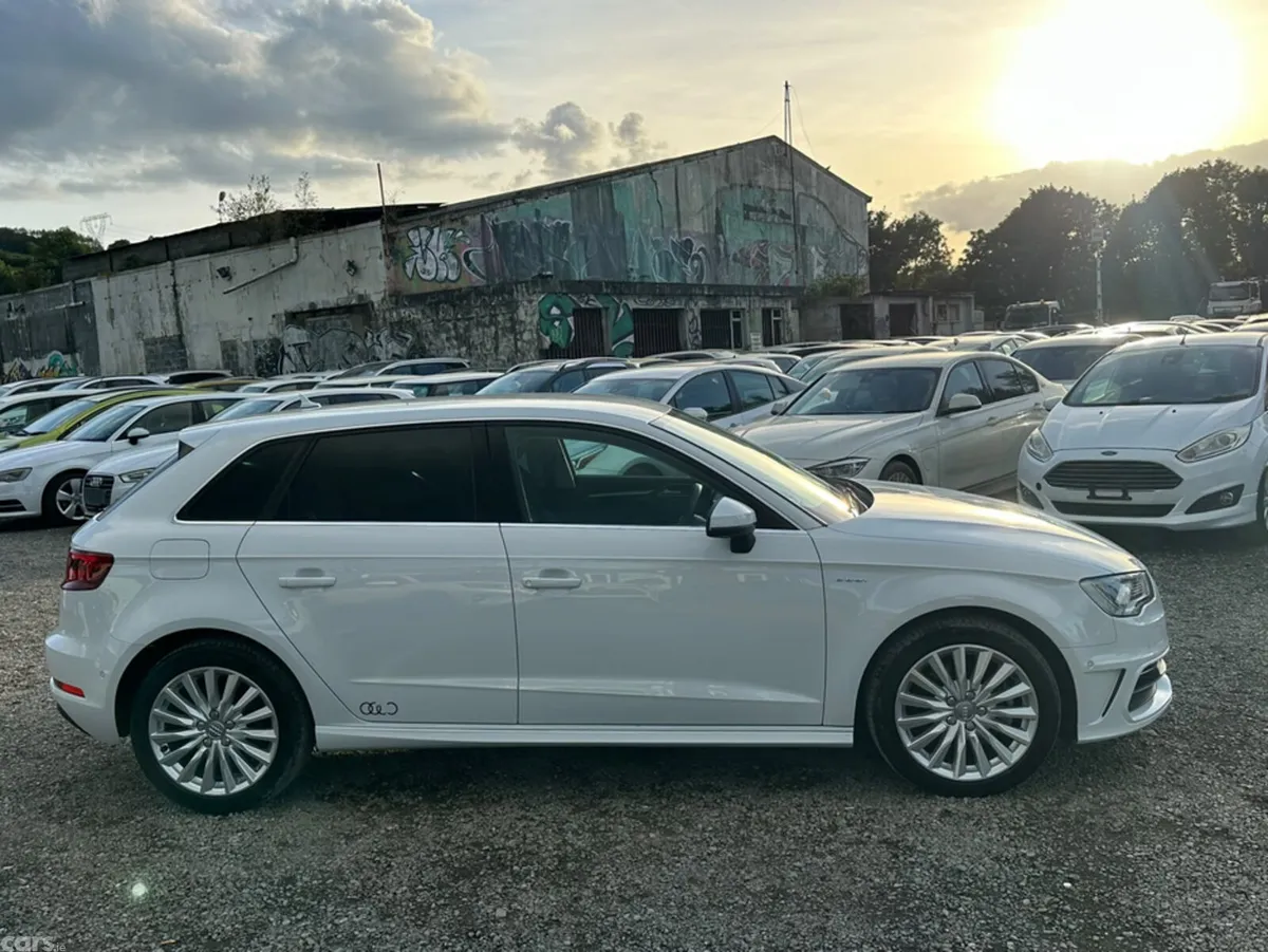 Audi A3 Hatchback, Petrol Plug-in Hybrid, 2016, White