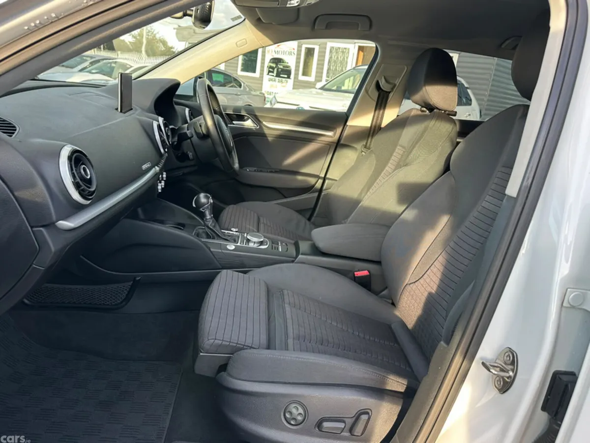Audi A3 Hatchback, Petrol Plug-in Hybrid, 2016, White