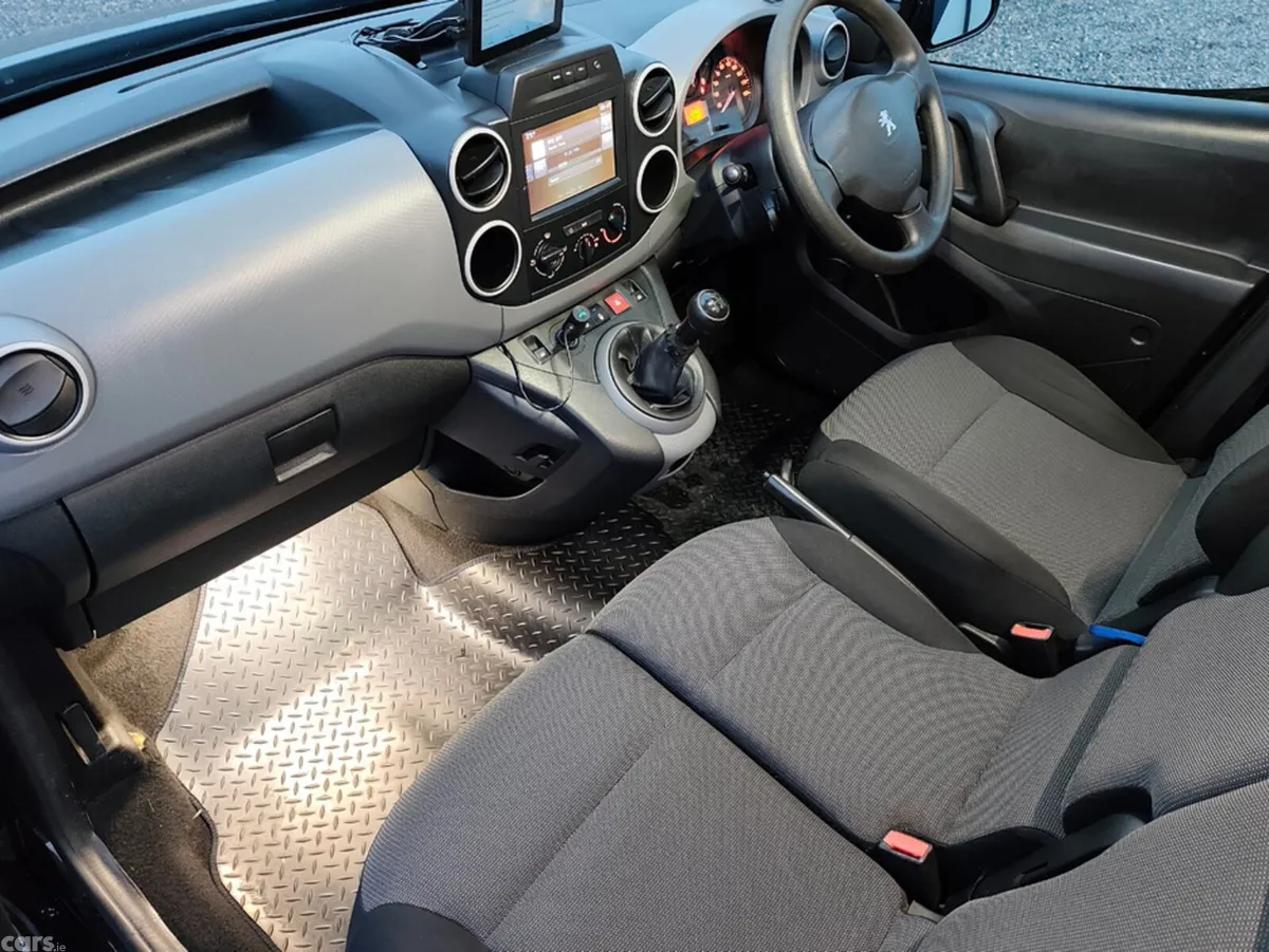 Peugeot Partner Van, Diesel, 2018, Black