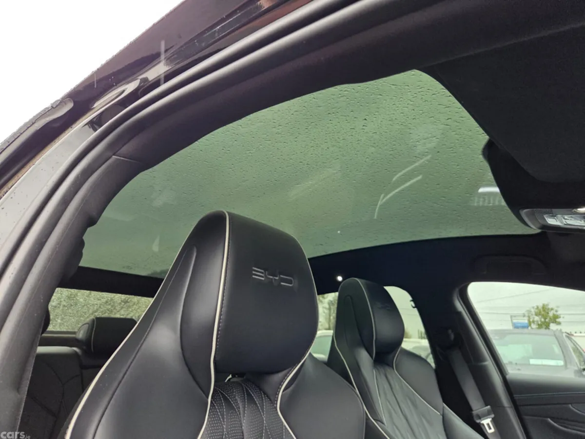 BYD SEAL Saloon, Electric, 2024, Black