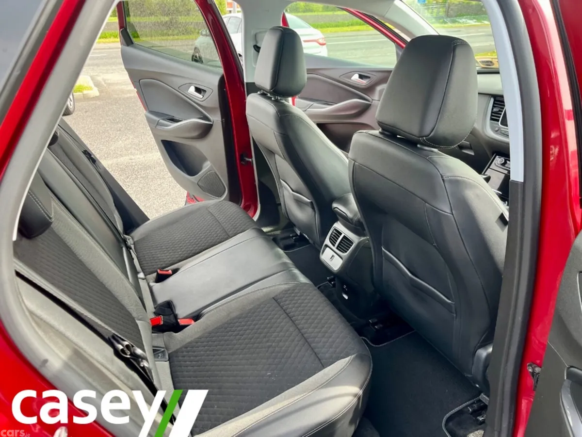 Opel Grandland X MPV, Petrol, 2021, Red