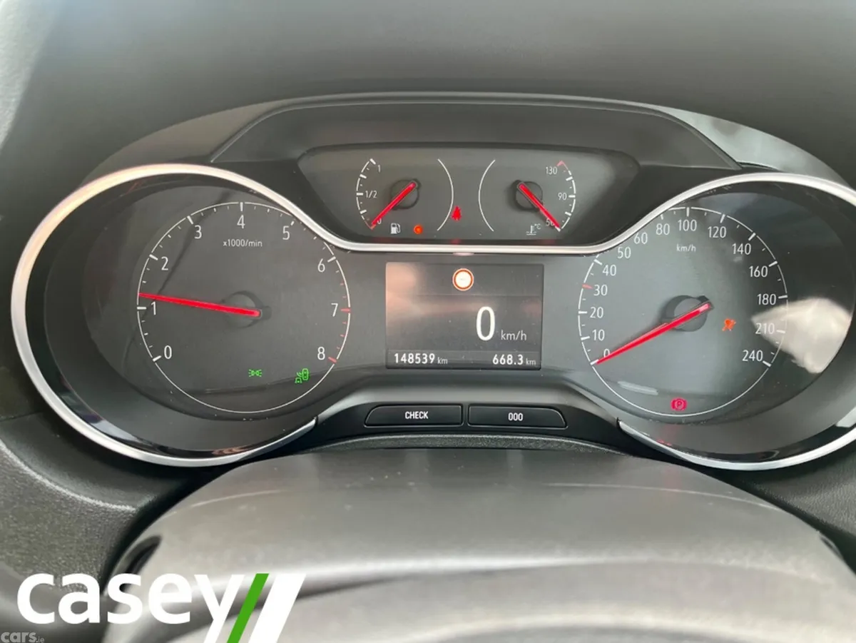 Opel Grandland X MPV, Petrol, 2021, Red