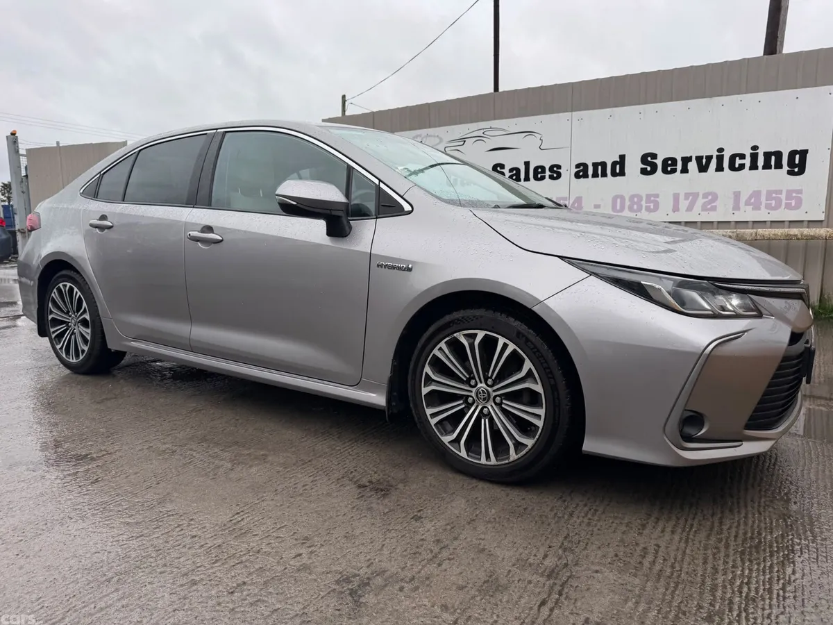 Toyota Corolla Saloon, Petrol Hybrid, 2020, Grey