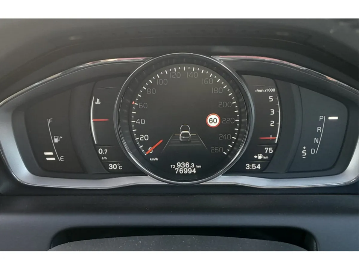 Volvo XC60 SUV, Diesel, 2017, White