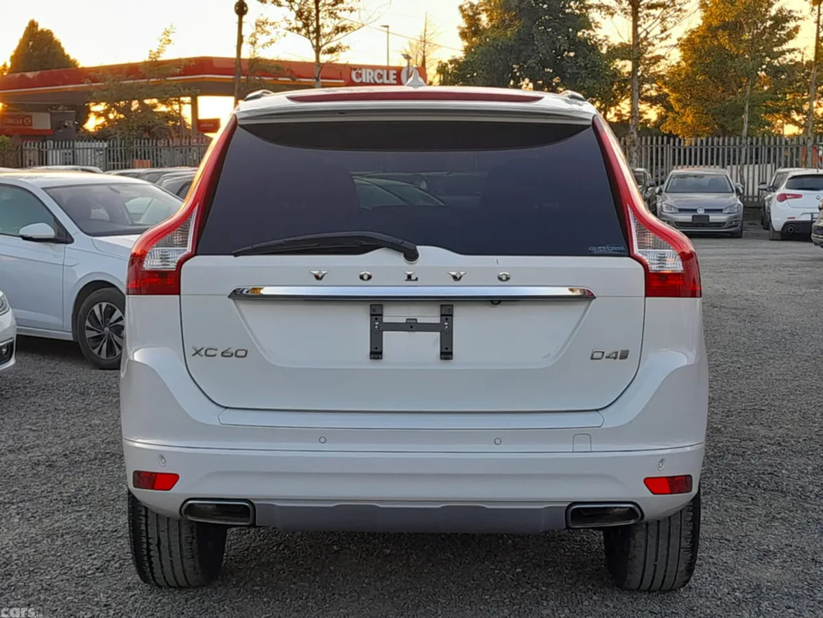 Volvo XC60 SUV, Diesel, 2017, White
