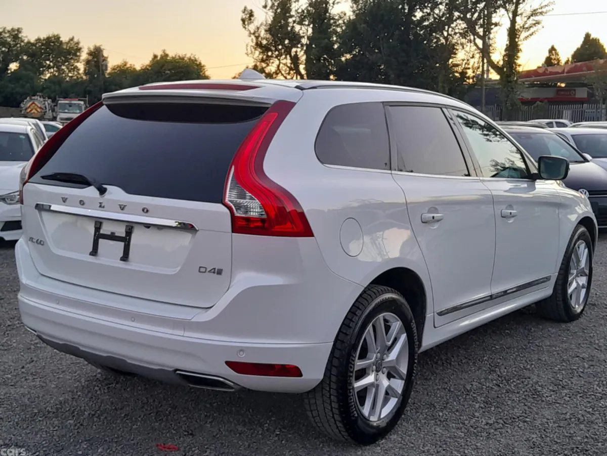 Volvo XC60 SUV, Diesel, 2017, White