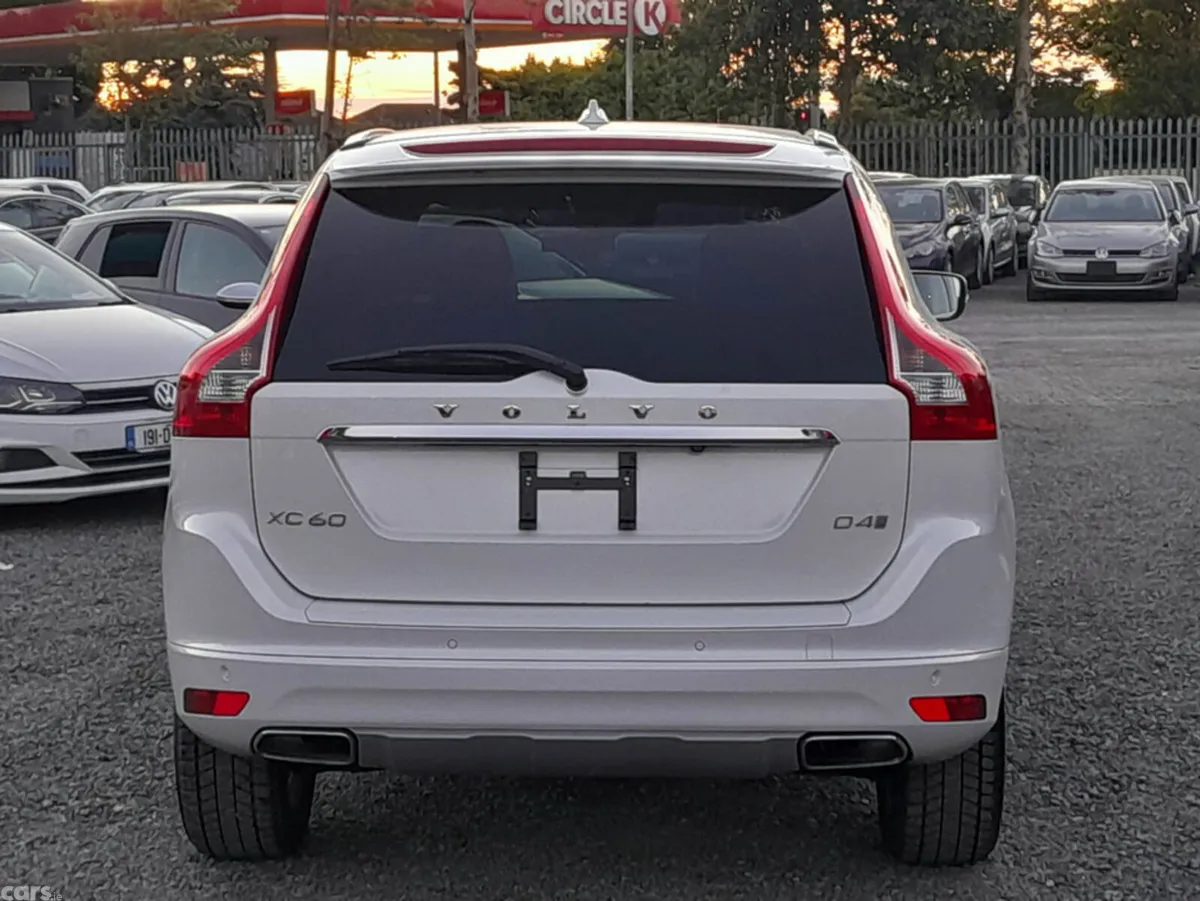 Volvo XC60 SUV, Diesel, 2017, White