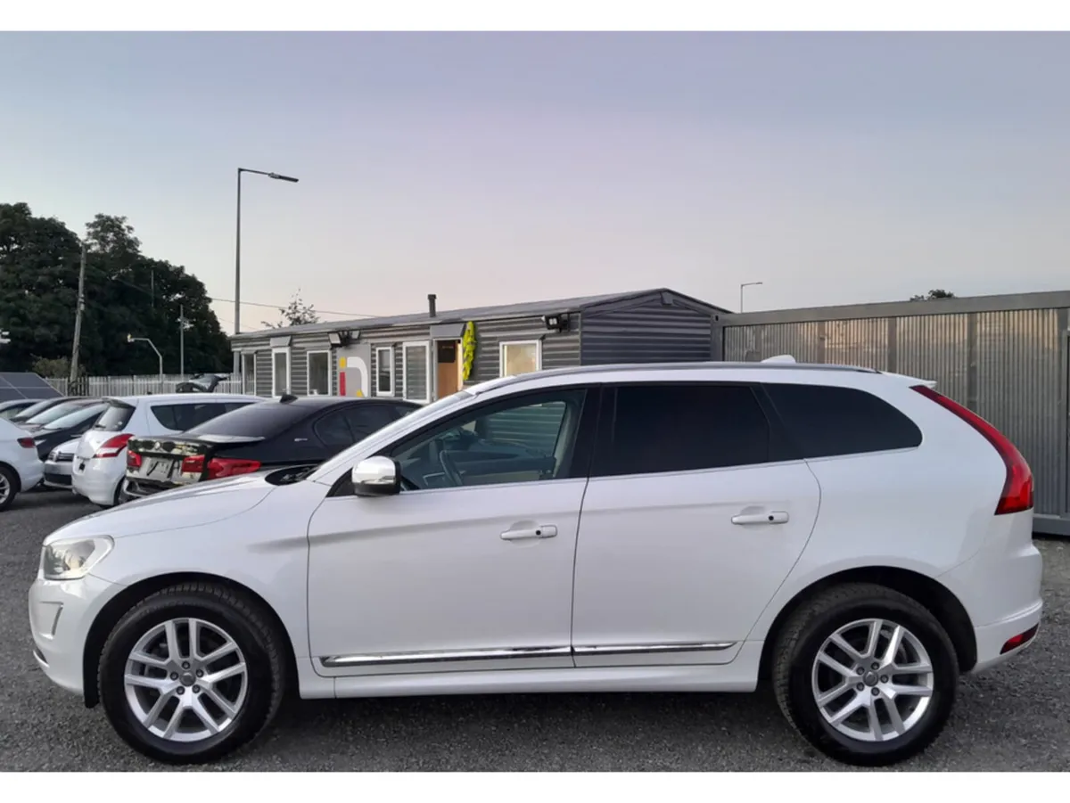 Volvo XC60 SUV, Diesel, 2017, White
