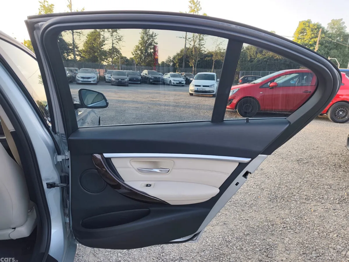 BMW 3-Series Saloon, Petrol Hybrid, 2016, Silver