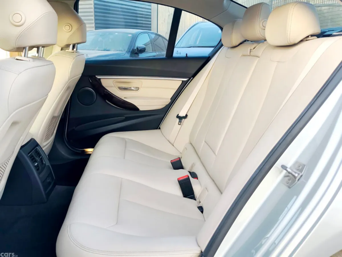 BMW 3-Series Saloon, Petrol Hybrid, 2016, Silver