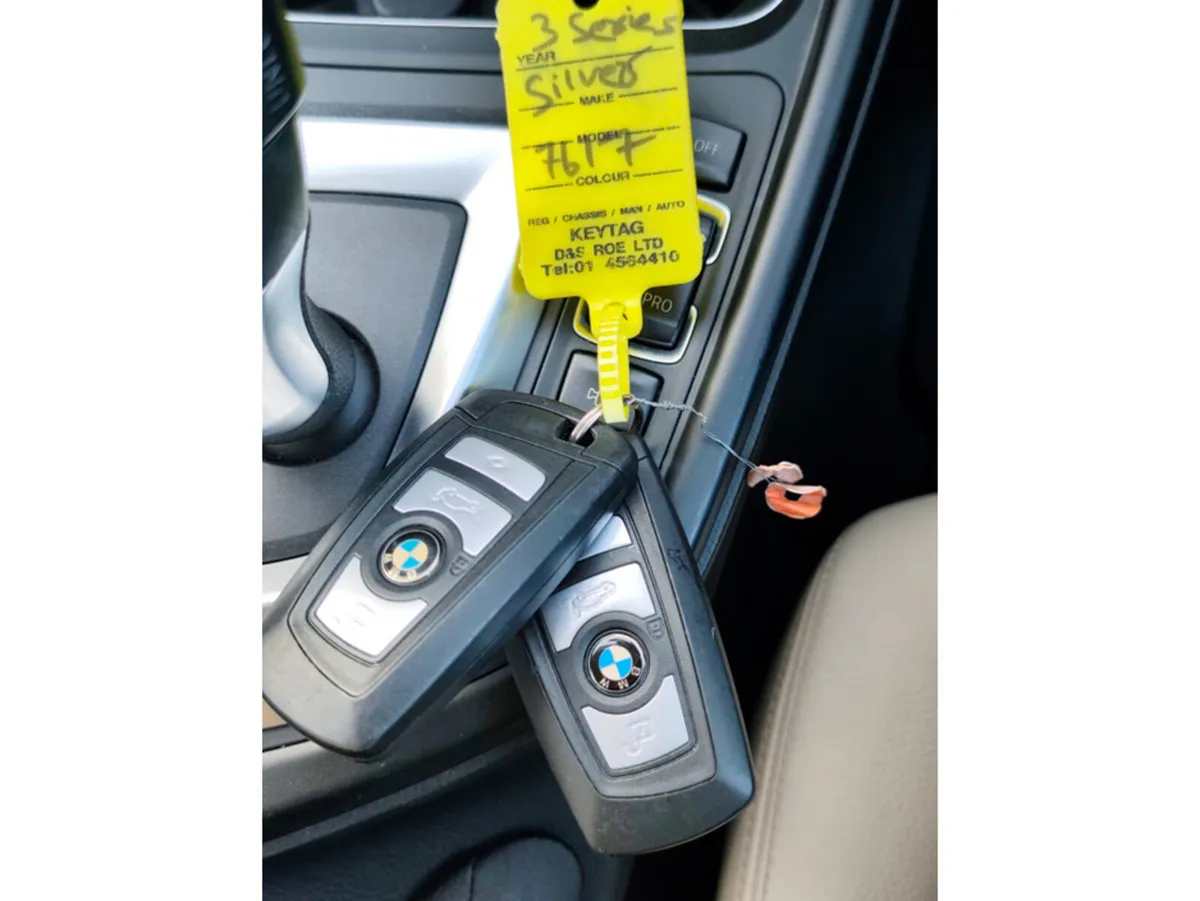 BMW 3-Series Saloon, Petrol Hybrid, 2016, Silver