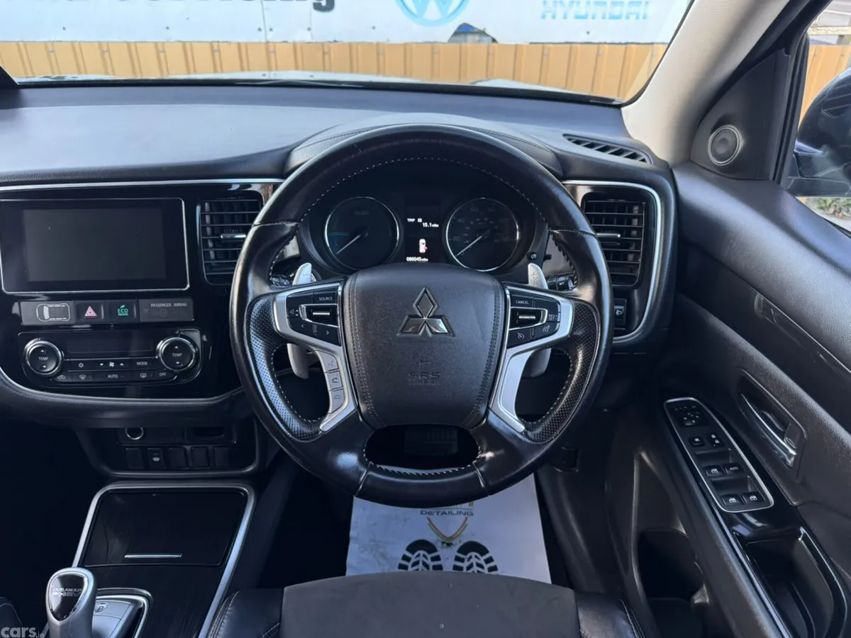 Mitsubishi Outlander SUV, Petrol Plug-in Hybrid, 2018, Black