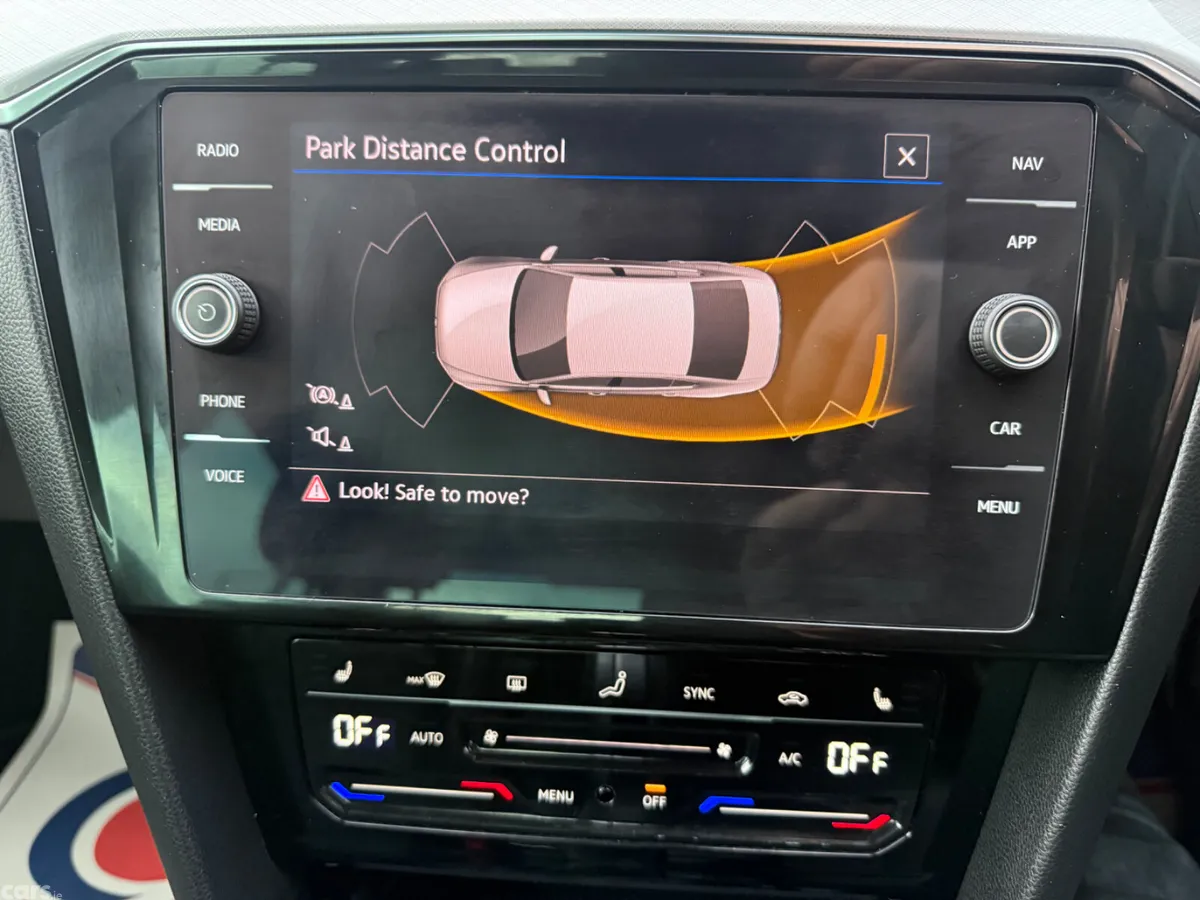 Volkswagen Passat Saloon, Petrol Hybrid, 2022, Grey