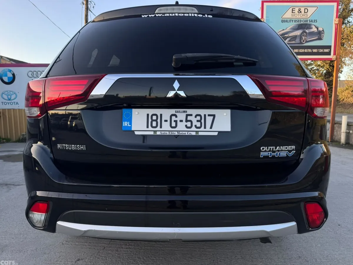 Mitsubishi Outlander SUV, Petrol Plug-in Hybrid, 2018, Black