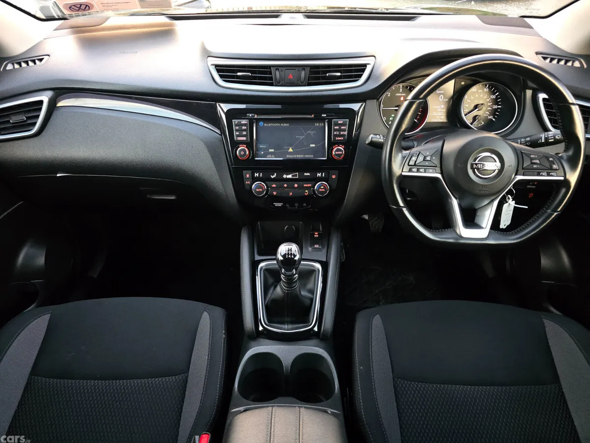 Nissan Qashqai Hatchback, Diesel, 2018, Black