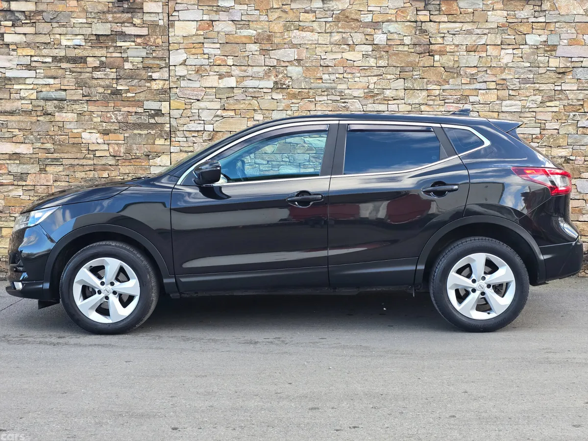 Nissan Qashqai Hatchback, Diesel, 2018, Black