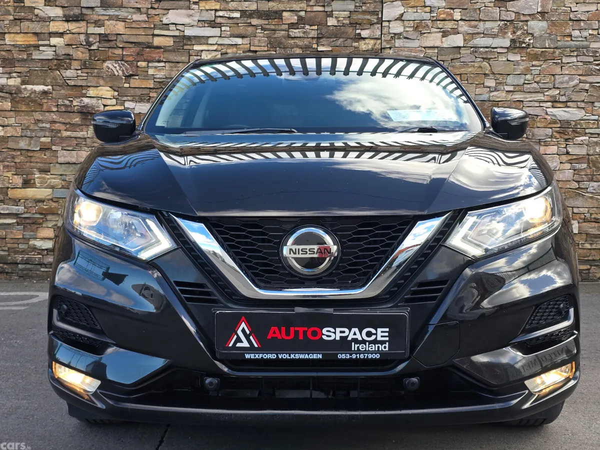 Nissan Qashqai Hatchback, Diesel, 2018, Black