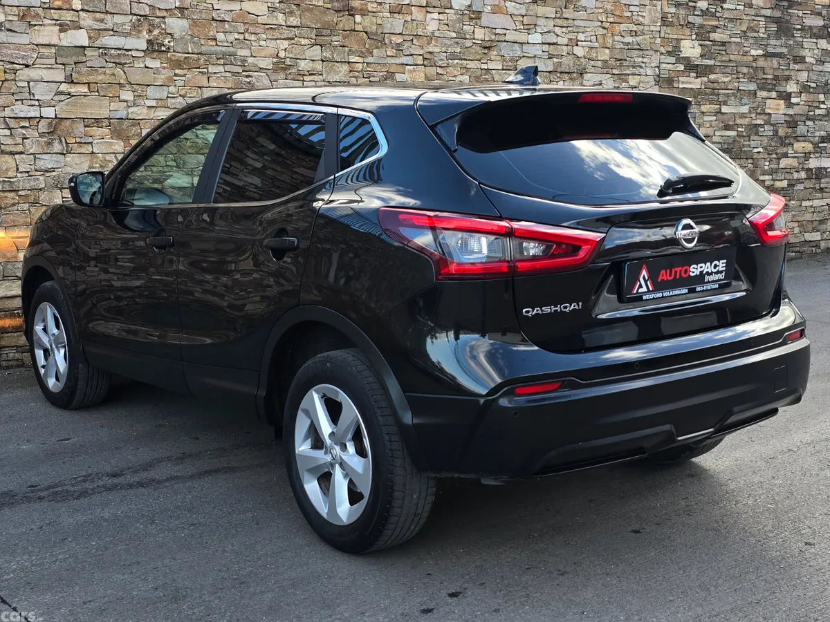 Nissan Qashqai Hatchback, Diesel, 2018, Black
