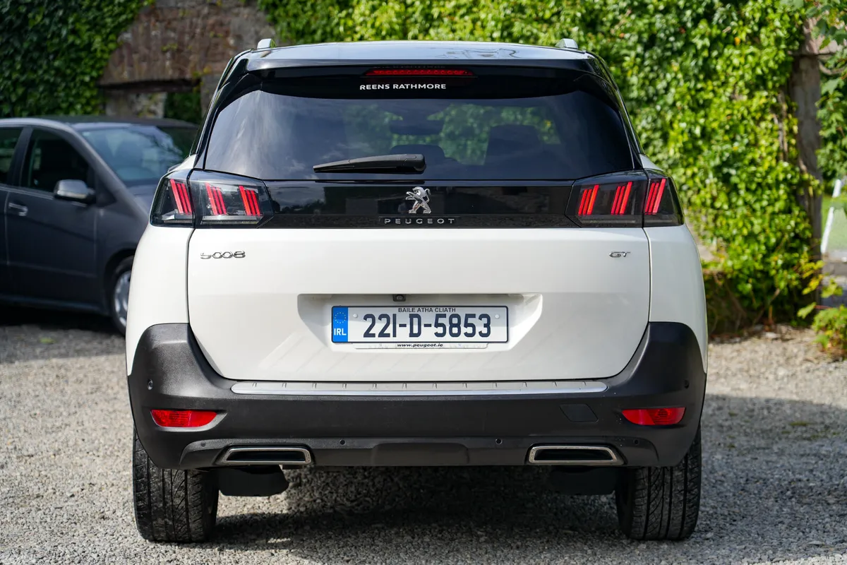 Peugeot 5008 MPV, Diesel, 2022, White