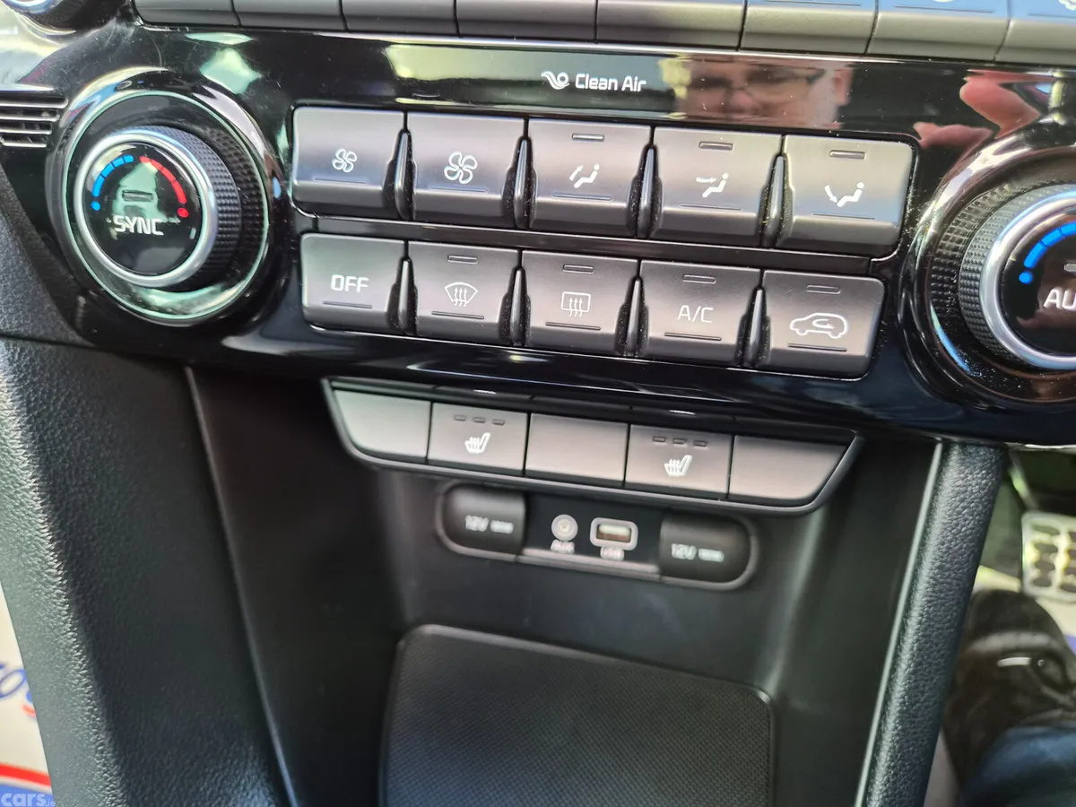 Kia Sportage SUV, Diesel, 2017, Red