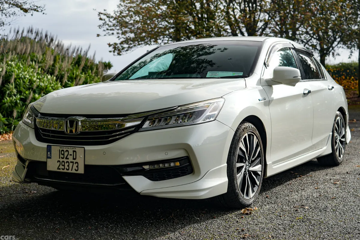 Honda Accord Saloon, Petrol Hybrid, 2019, White