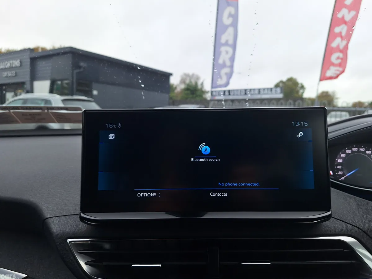 Peugeot 3008 MPV, Diesel, 2023, Red