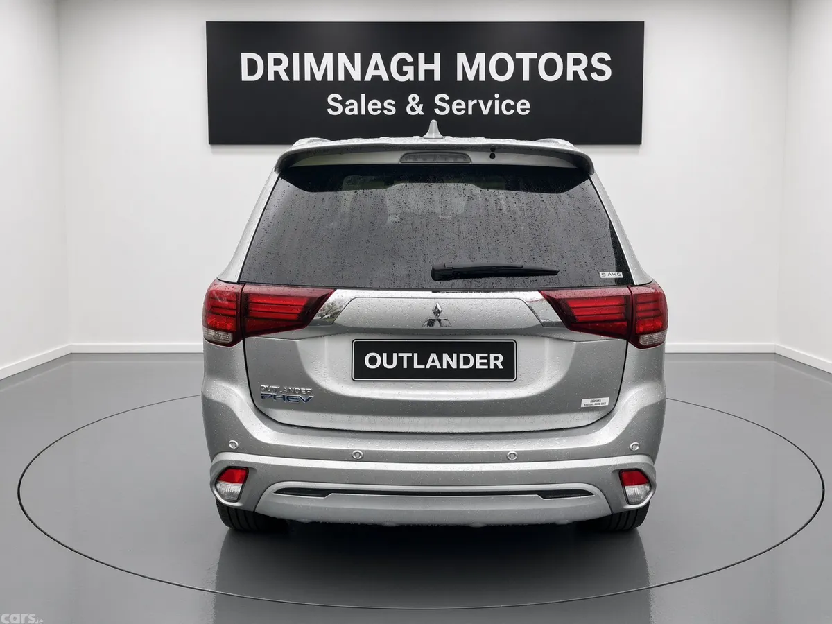 Mitsubishi Outlander SUV, Petrol Plug-in Hybrid, 2018, Silver