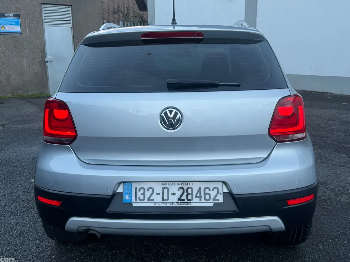 Volkswagen Polo Hatchback, Petrol, 2013, Silver