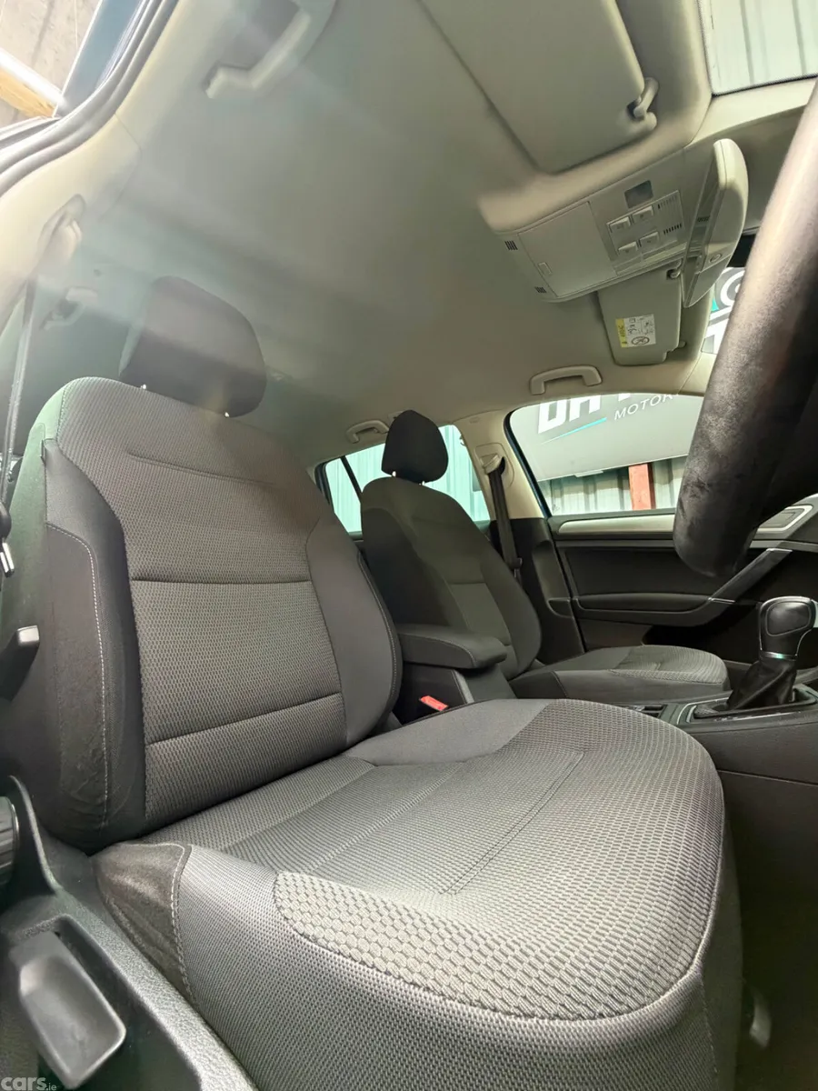 Volkswagen Golf Hatchback, Petrol, 2017, White