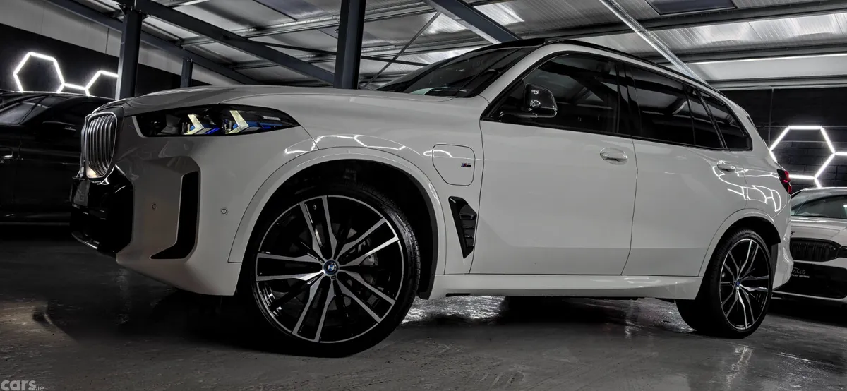 BMW X5 SUV, Petrol Plug-in Hybrid, 2023, White