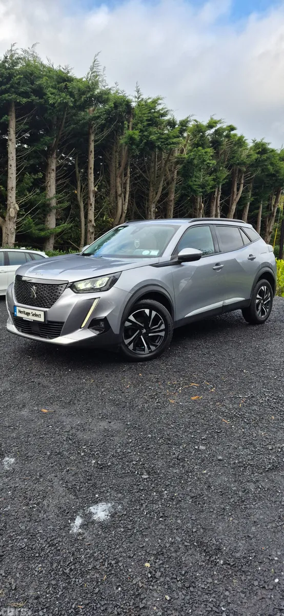 Peugeot 2008 MPV, Petrol, 2021, Grey