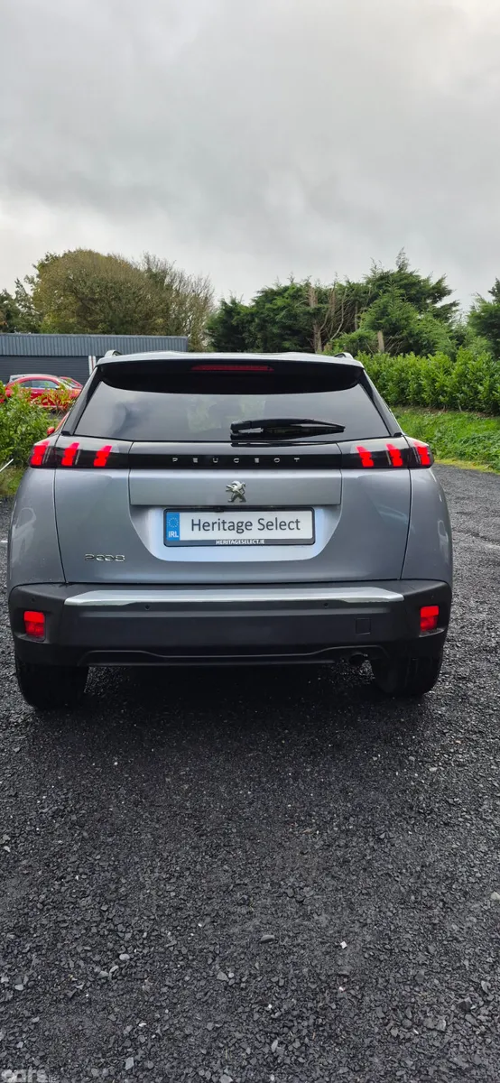 Peugeot 2008 MPV, Petrol, 2021, Grey
