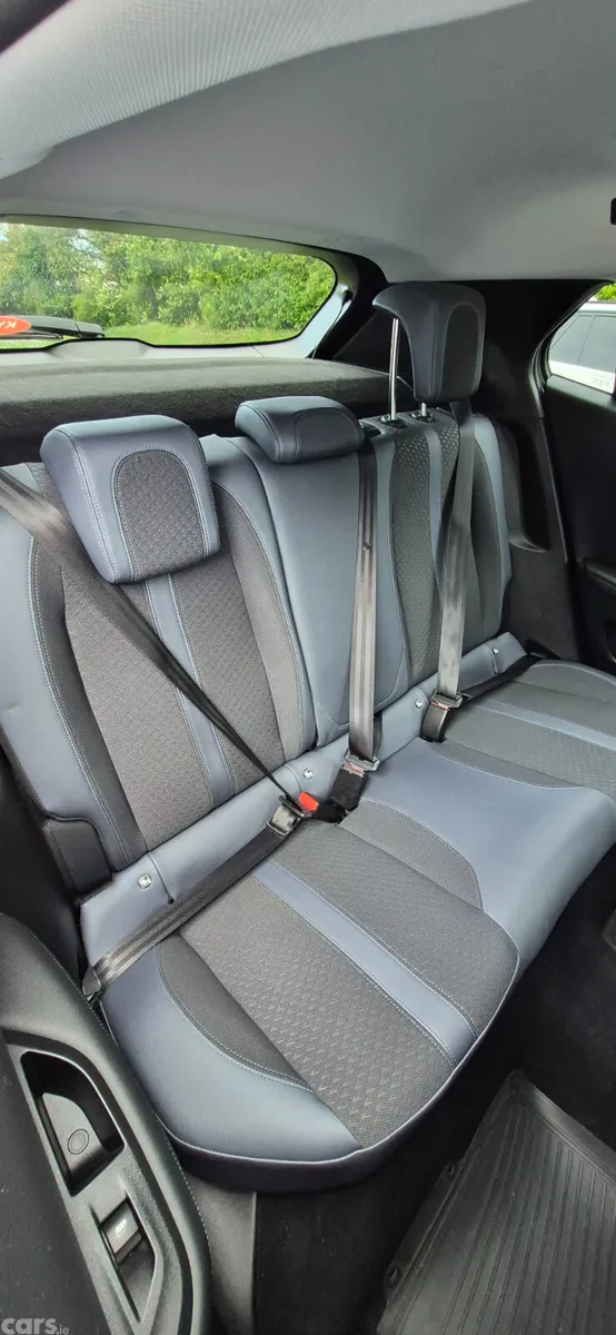 Peugeot 2008 MPV, Petrol, 2021, Grey
