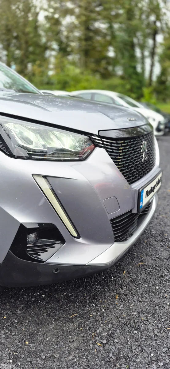 Peugeot 2008 MPV, Petrol, 2021, Grey