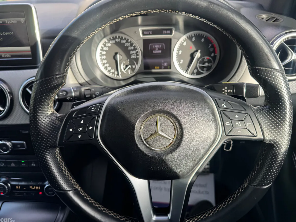 Mercedes-Benz B-Class Hatchback, Petrol, 2014, Black