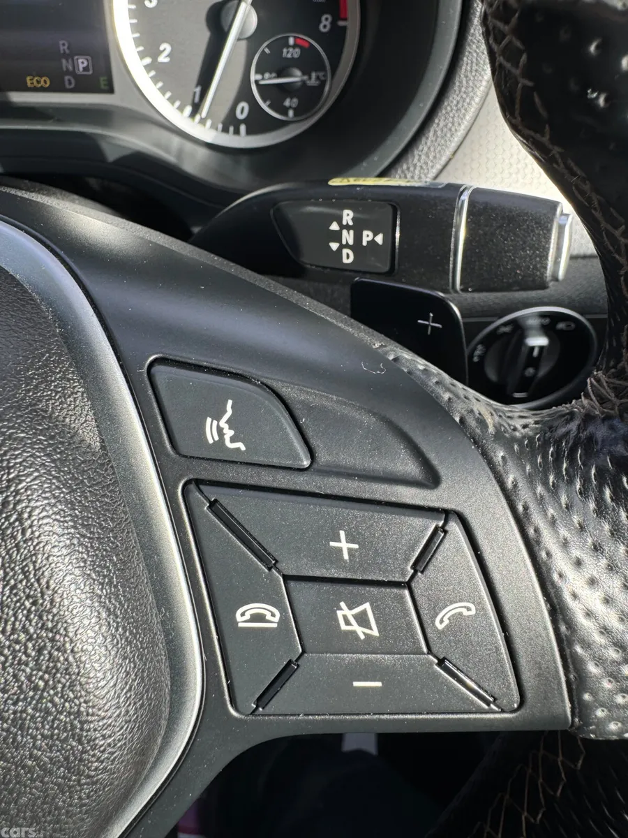 Mercedes-Benz B-Class Hatchback, Petrol, 2014, Black