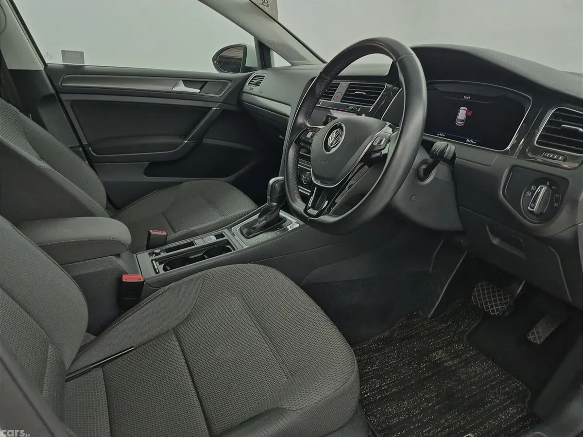 Volkswagen Golf Hatchback, Petrol, 2019, White