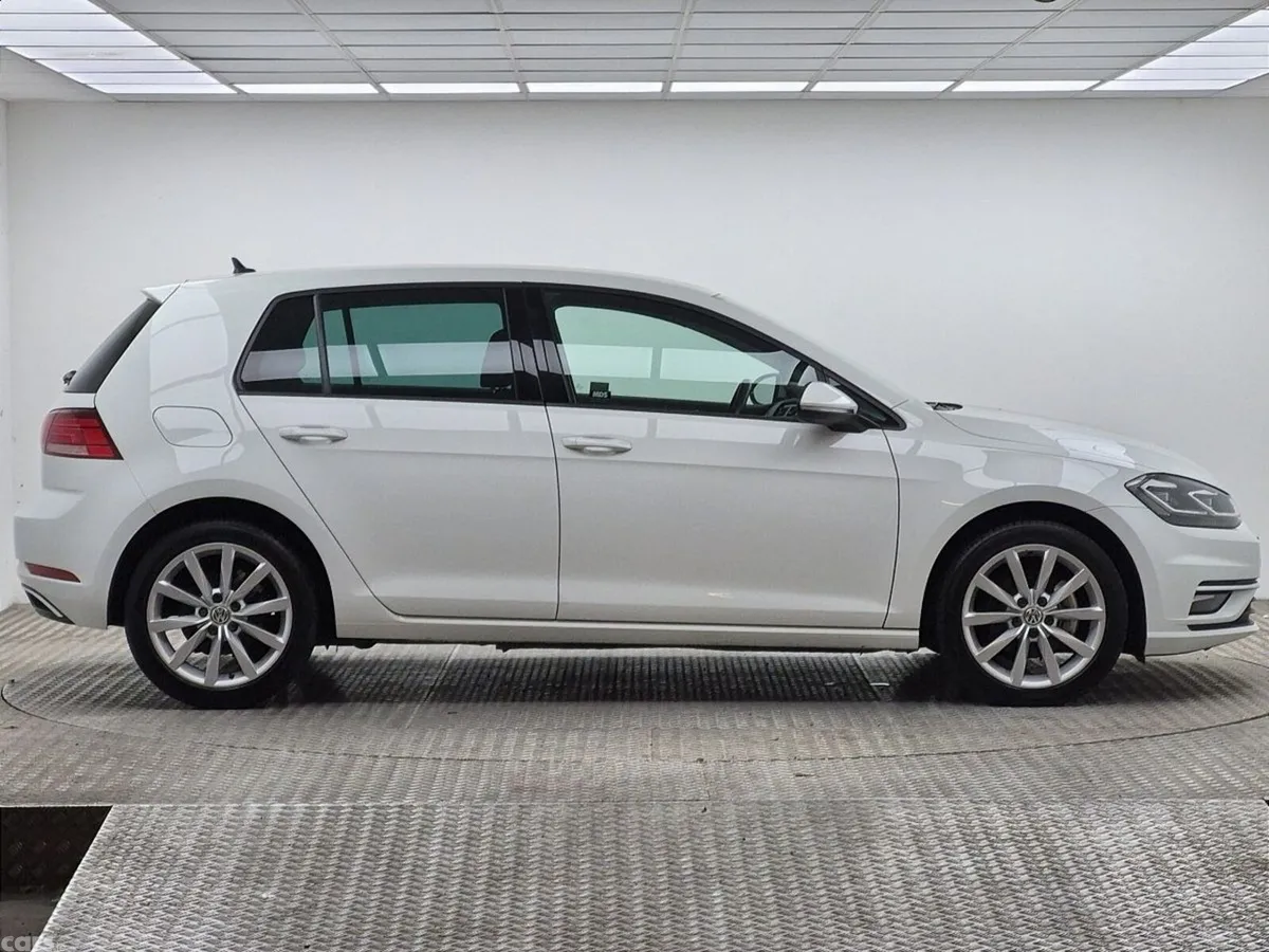 Volkswagen Golf Hatchback, Petrol, 2019, White