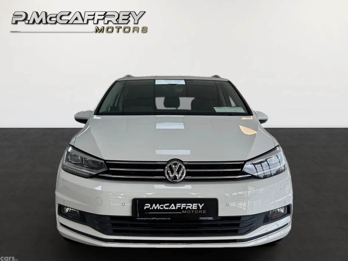 Volkswagen Touran MPV, Diesel, 2018, White