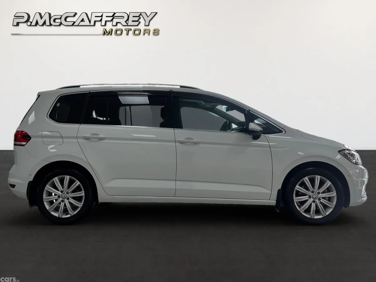 Volkswagen Touran MPV, Diesel, 2018, White