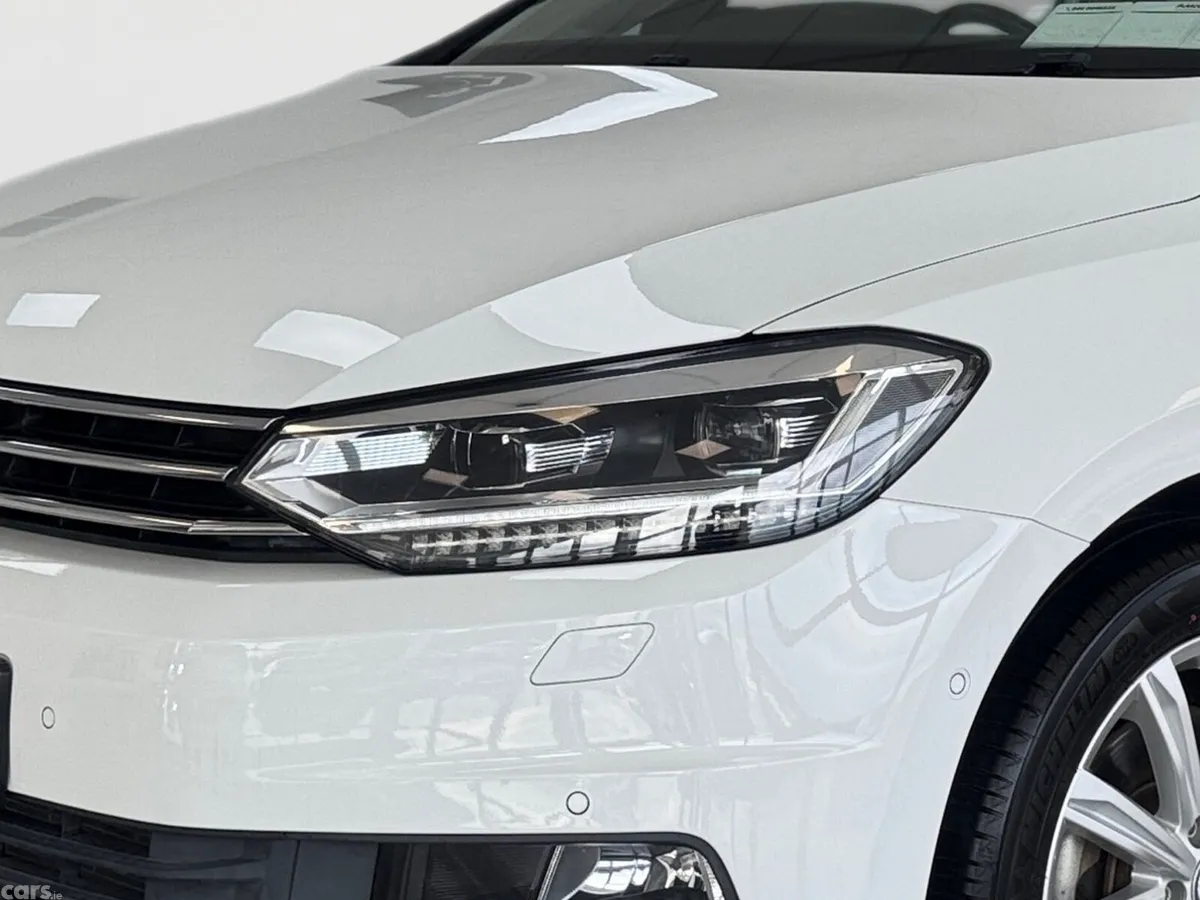 Volkswagen Touran MPV, Diesel, 2018, White