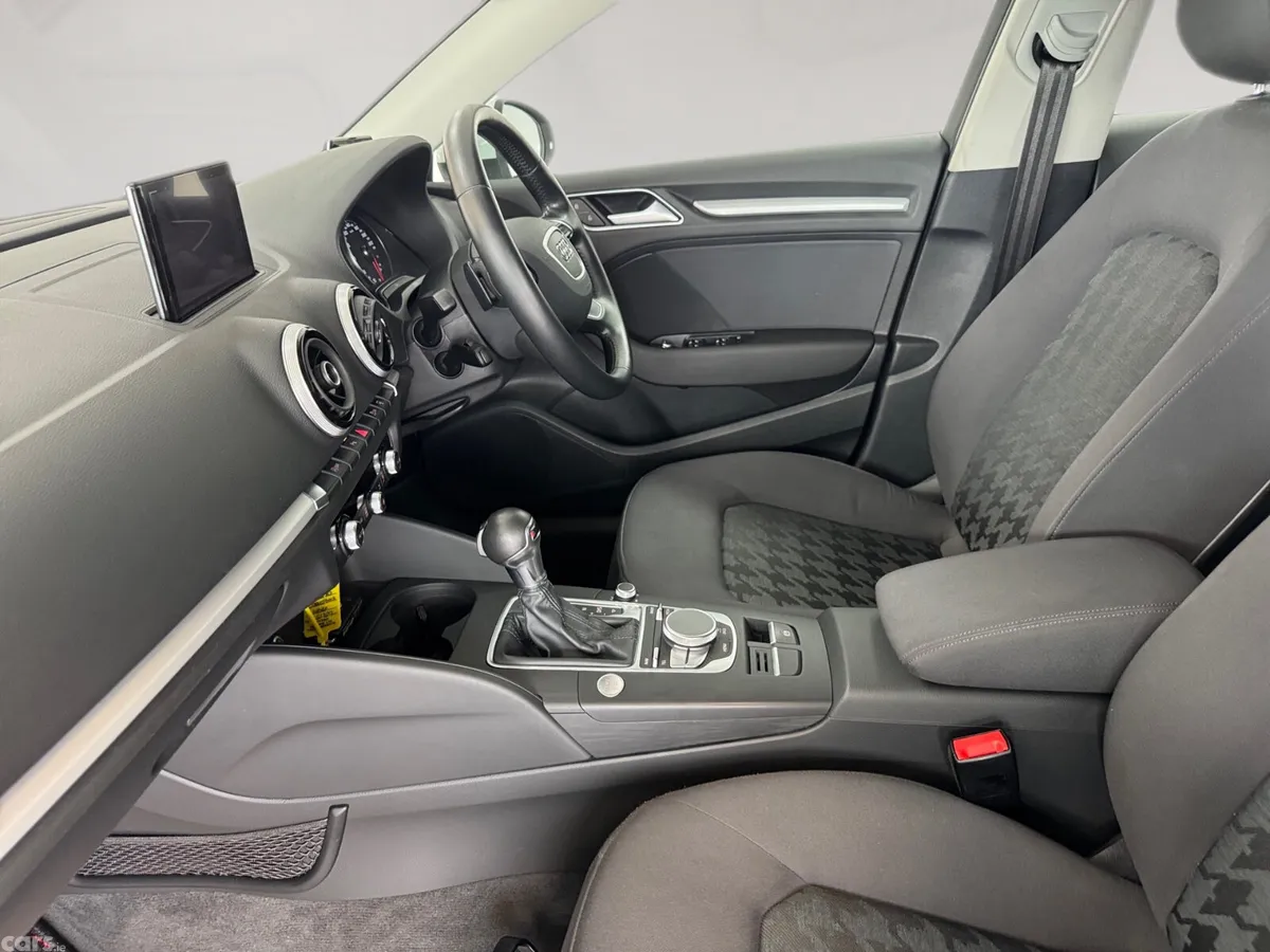 Audi A3 Hatchback, Petrol, 2015, White