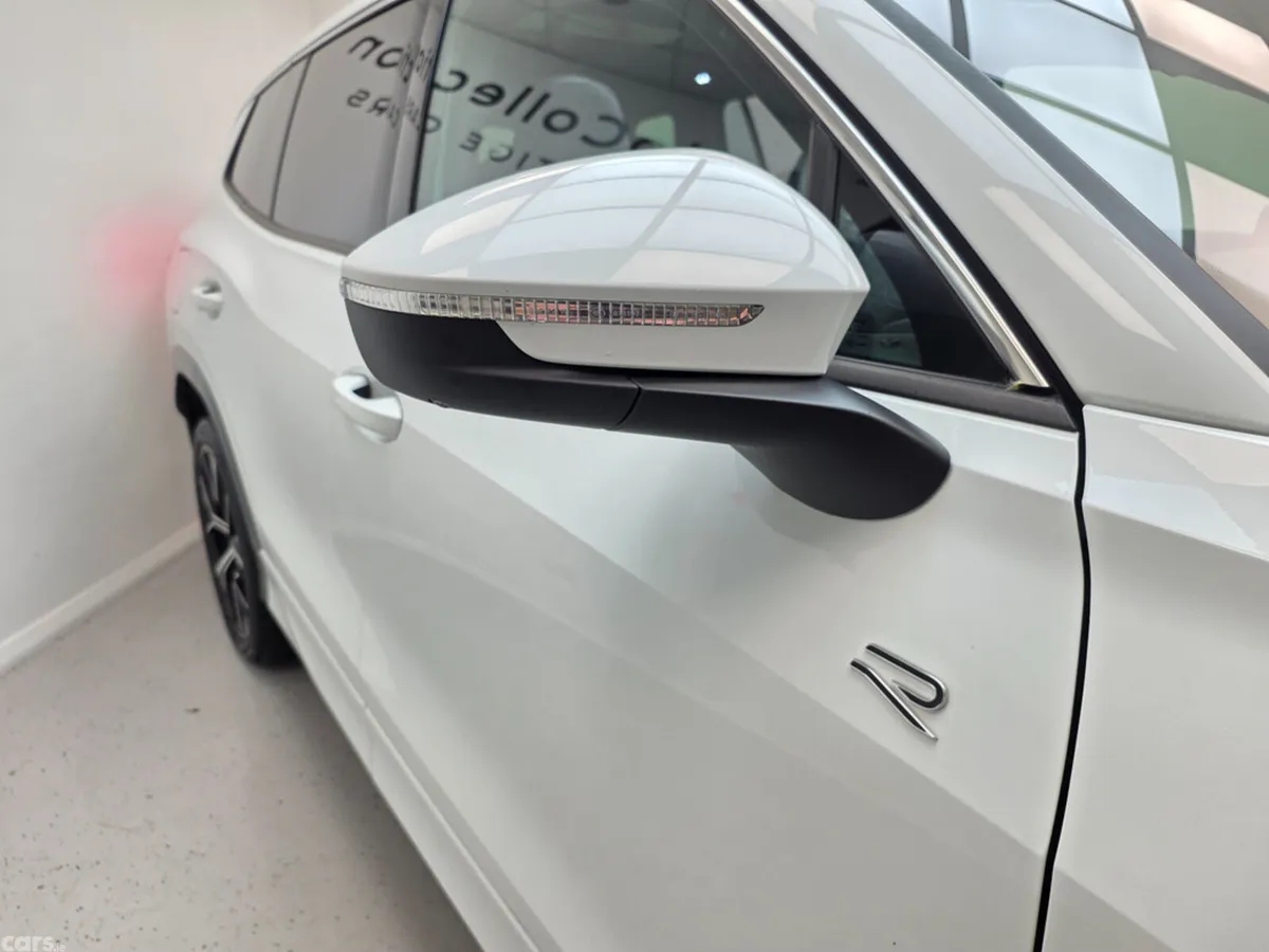 Volkswagen Tayron SUV, Petrol Plug-in Hybrid, 2025, White