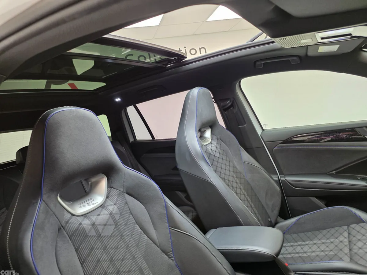 Volkswagen Tayron SUV, Petrol Plug-in Hybrid, 2025, White