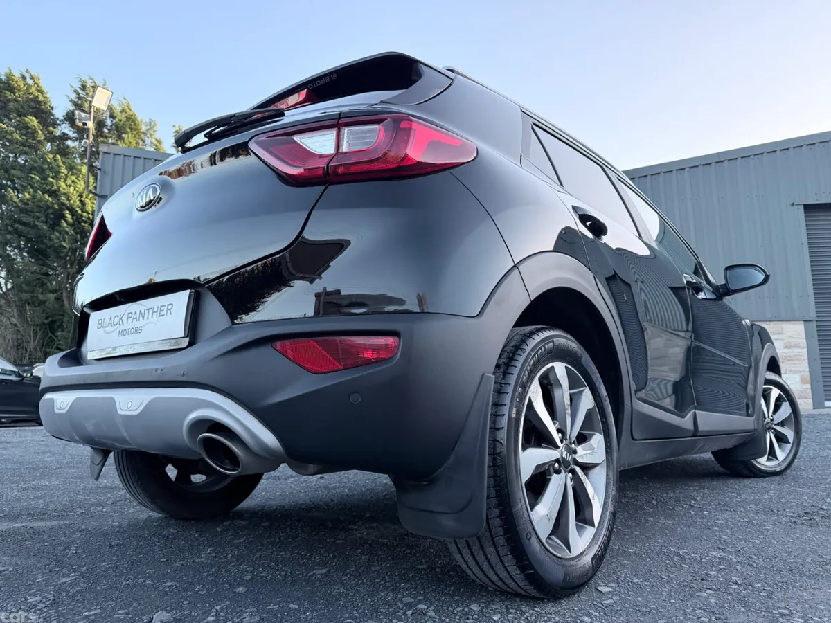 Kia Stonic Hatchback, Petrol, 2021, Black