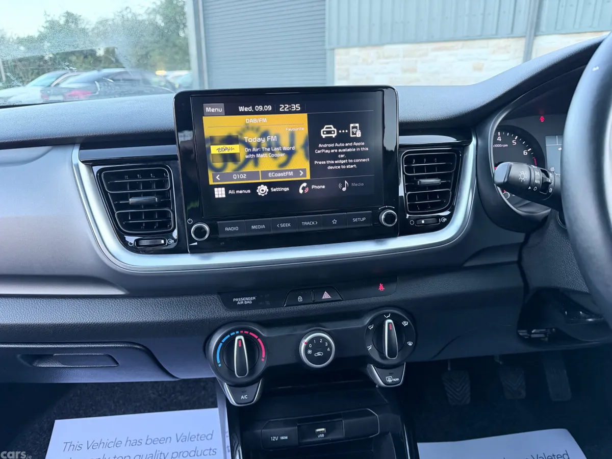 Kia Stonic Hatchback, Petrol, 2021, Black