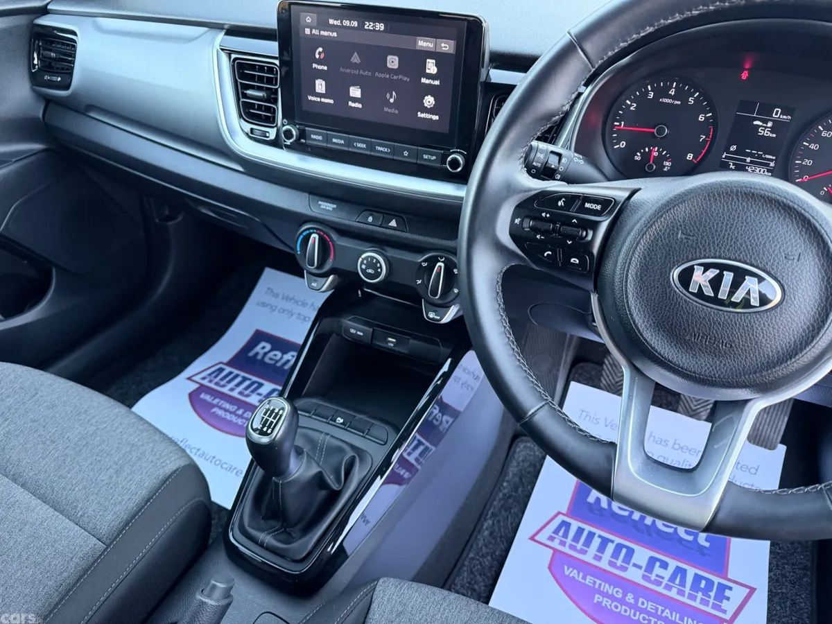 Kia Stonic Hatchback, Petrol, 2021, Black
