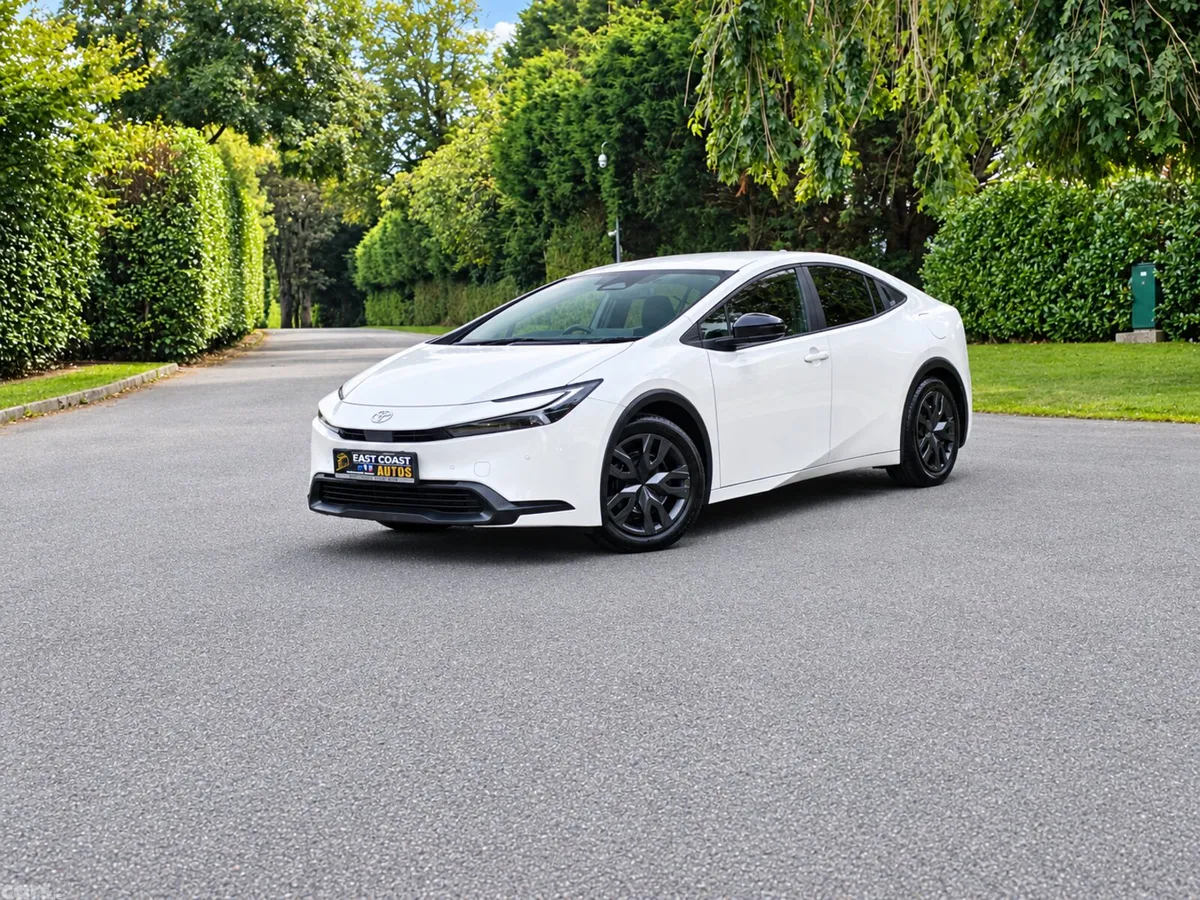 Toyota Prius Saloon, Petrol Hybrid, 2023, White
