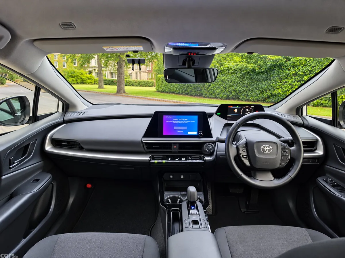 Toyota Prius Saloon, Petrol Hybrid, 2023, White